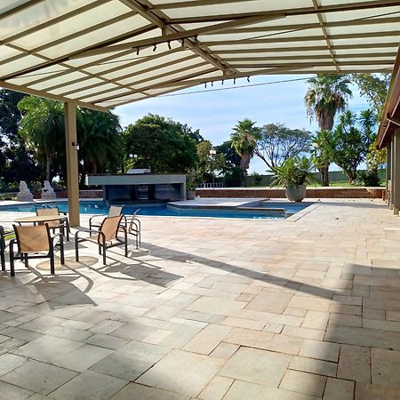 Parque Das Arvores Hospedagem E Eventos 巴雷图斯 外观 照片